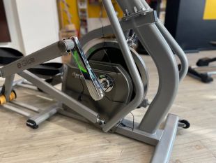 Эллиптический тренажер Spirit Fitness XG200 (Витринный экземпляр) 